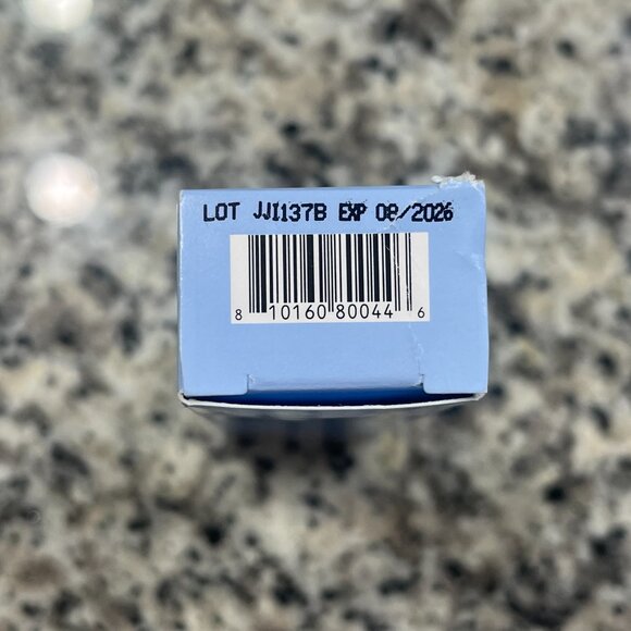 First Aid Beauty Ultra Repair Rescue Barrier Balm with Dimethicone - Picture 2 of 5